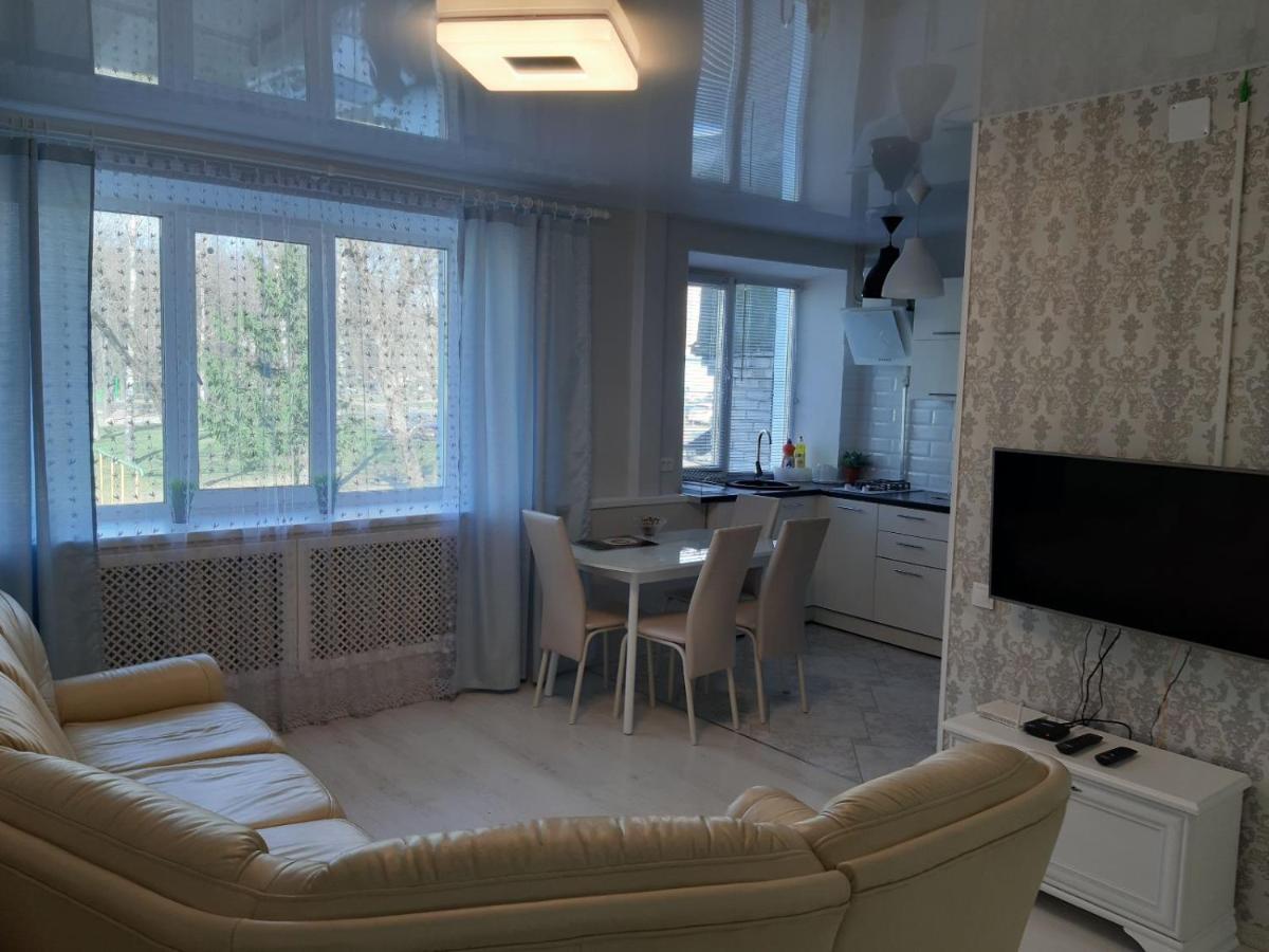 Appartment New In Center Mogiljov Exteriör bild